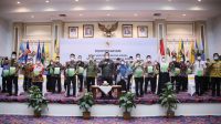 Gubernur Lampung Terima Penyerahan SK Hutan Sosial dari Presiden untuk 37.728 KK