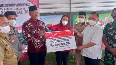Lampung Tengah dapat bantuan dari Kemensos RP.504.000.000, melalui Anggota DPR I Komang Koheri