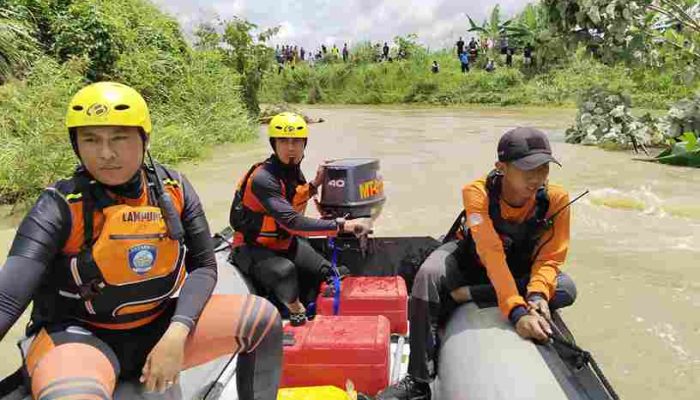 Pencarian Korban Tenggelam di Sungai Way Galih Pada Hari Ke 2 Belum Membuahkan Hasil